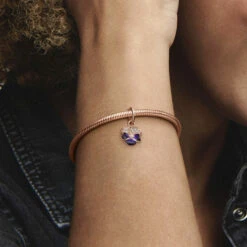 PANDORA MOMENTS Charm Anhänger "Lila Garten-Stiefmütterchen Blume" Silber Rosevergoldet 780776C01 -Modeschmuck Geschäft 98f07e4f510d4af9314ec50ff15711cc10425620 5700302971293 7