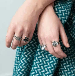 Trollbeads Venus Blüten Ring, Gr. 54 84TAGRI-00384 10 Trollbeads Venus Blüten Ring, Gr. 54 84TAGRI-00384 -Modeschmuck Geschäft f5d0fdbc55b7448da510d5da211c174dc0422f6b 5711246059596 2